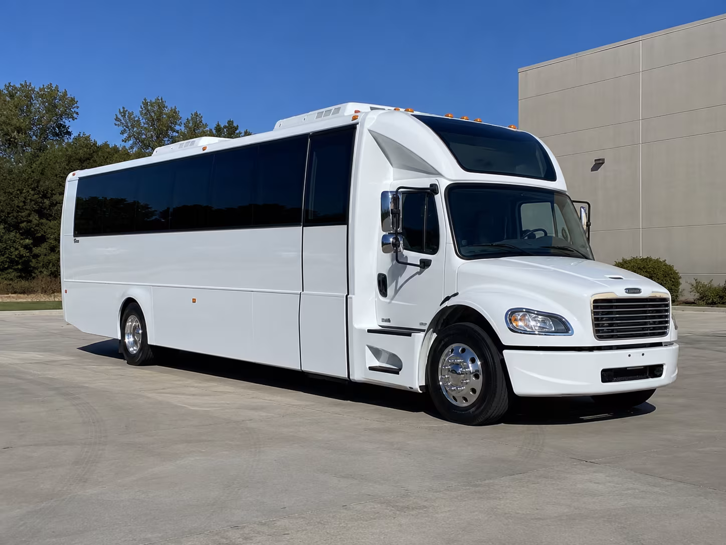 Broken Arrow Winery Tour & Pub Crawl Transportation