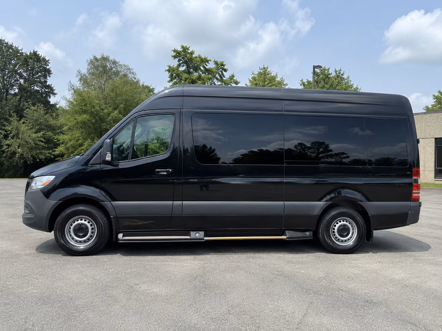 Tulsa Airport Shuttle & Transportation party bus exterior