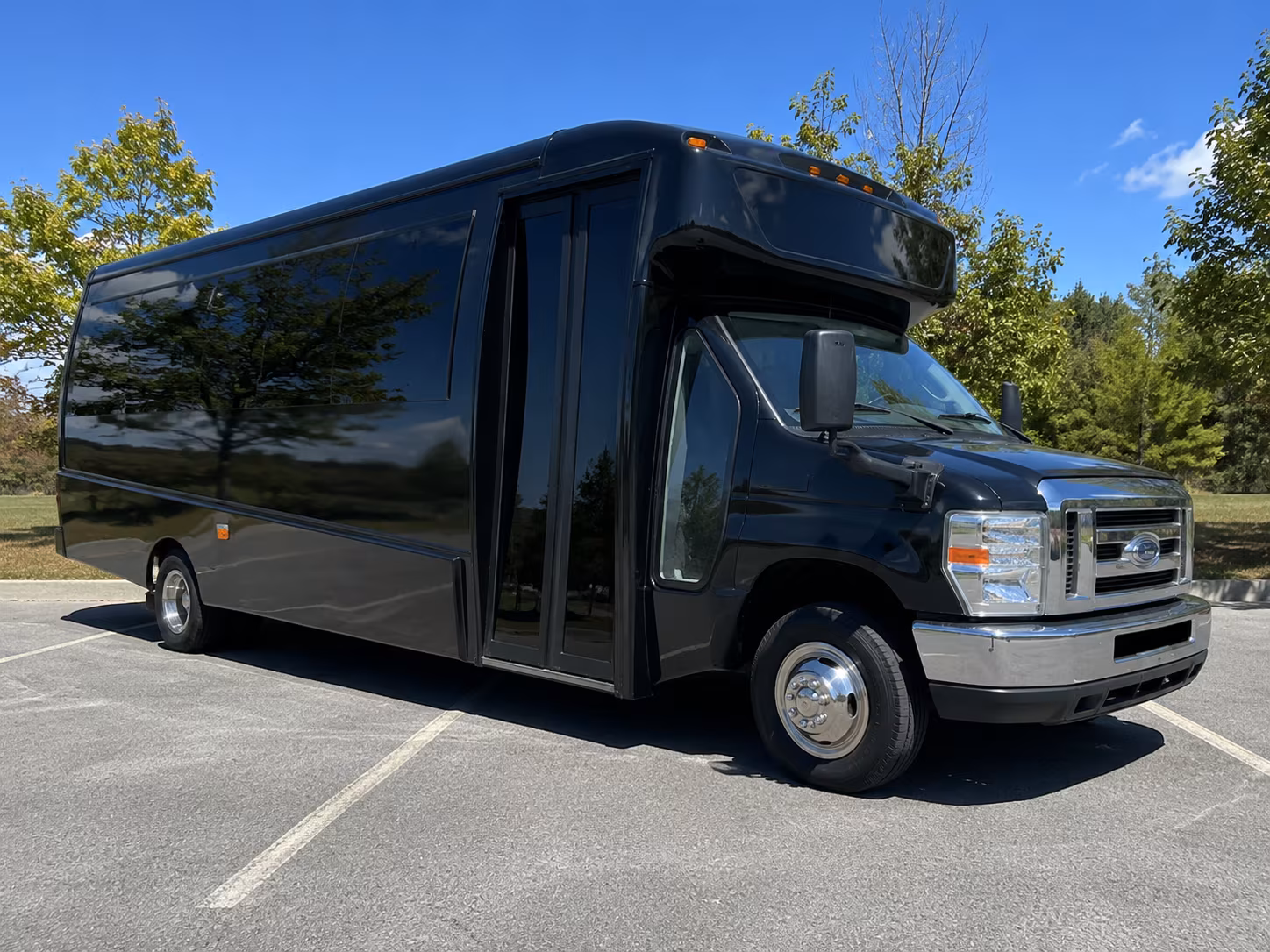 Tulsa Airport Shuttle & Transportation party bus exterior