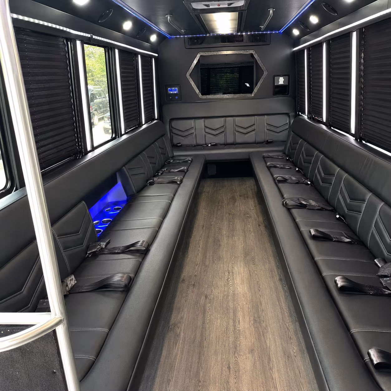 Tulsa Birthday, Sweet 16, & Quinceañera Transportation onboard seating